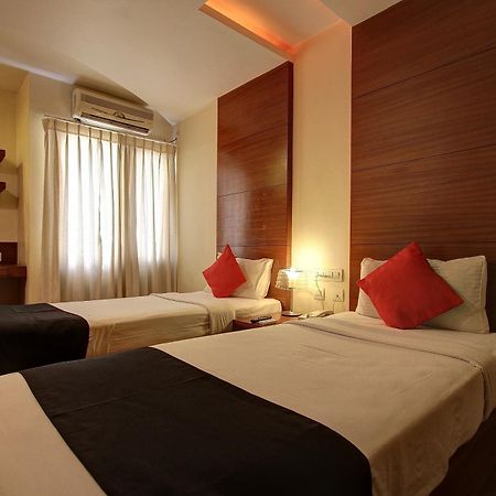 โอโย 72404 ไนดู พาเลซ Hotel บังกาลอร์ ภายนอก รูปภาพ
