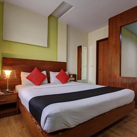 โอโย 72404 ไนดู พาเลซ Hotel บังกาลอร์ ภายนอก รูปภาพ