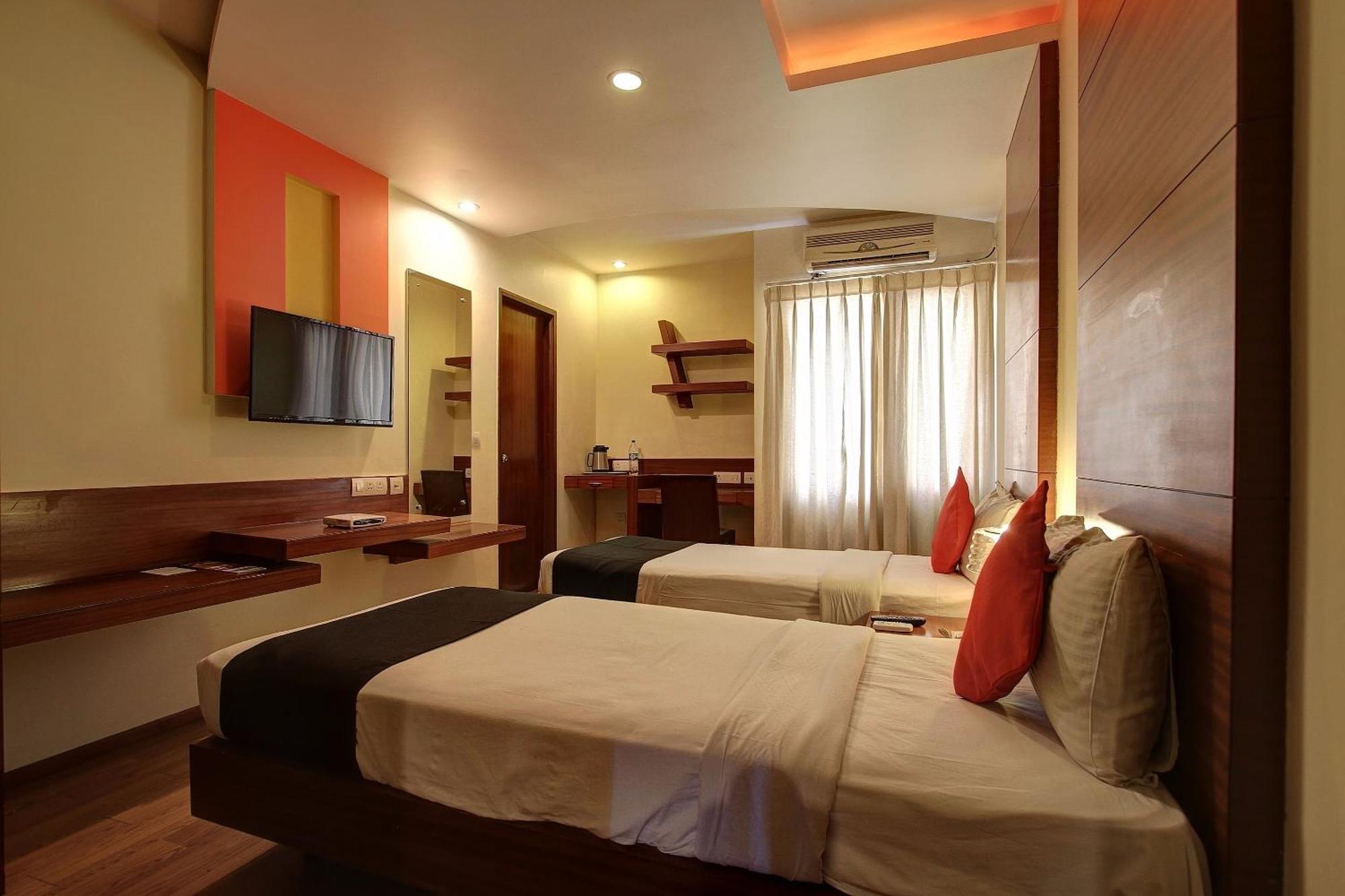 โอโย 72404 ไนดู พาเลซ Hotel บังกาลอร์ ภายนอก รูปภาพ