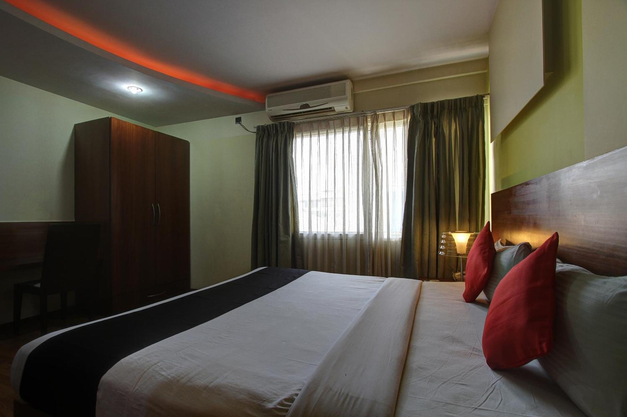 โอโย 72404 ไนดู พาเลซ Hotel บังกาลอร์ ภายนอก รูปภาพ