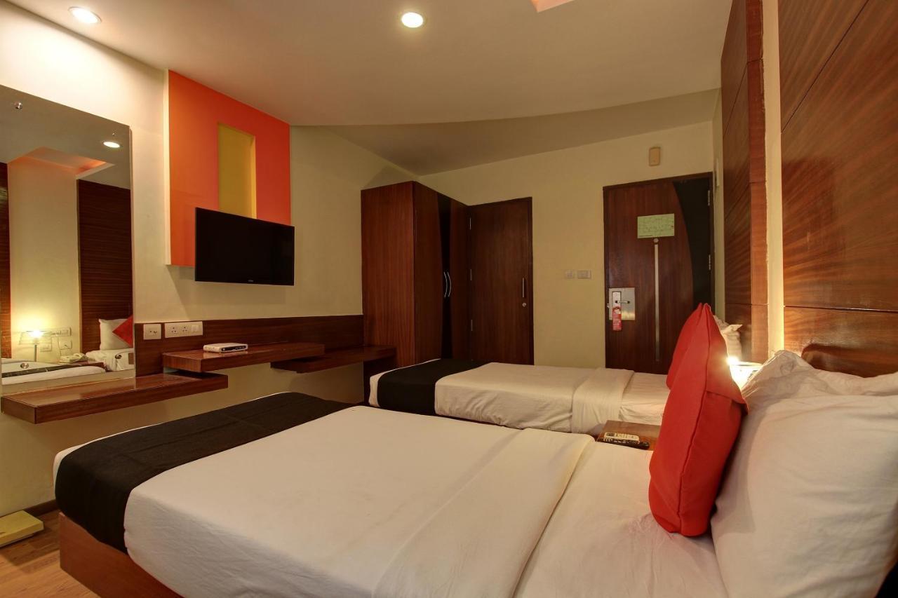 โอโย 72404 ไนดู พาเลซ Hotel บังกาลอร์ ภายนอก รูปภาพ